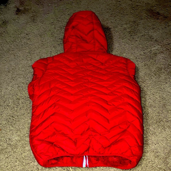 Maddie & Michelle red WARM girls’ coat, size 18 - Picture 2 of 2